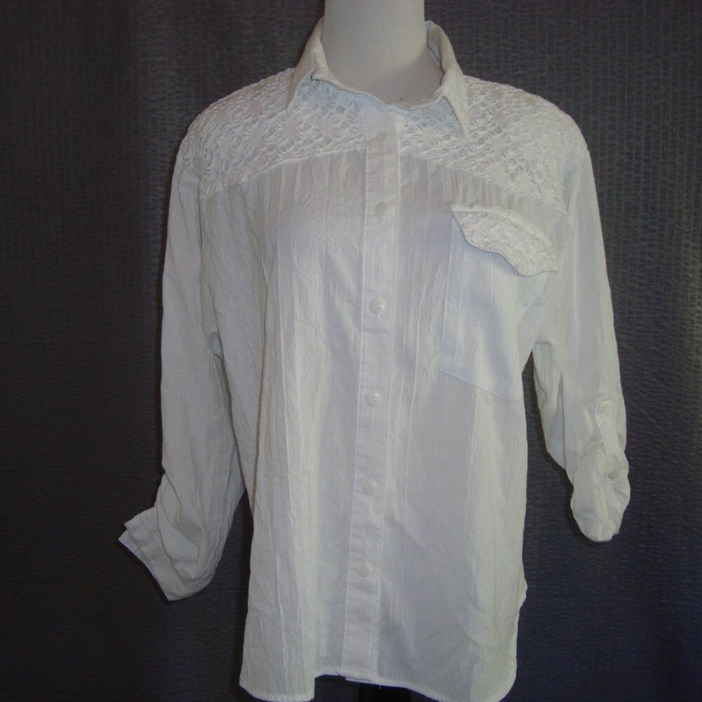 Vintage Tap & Co White Button Down Blouse Crochet Long Sleeve Roll Sleeve Sz M